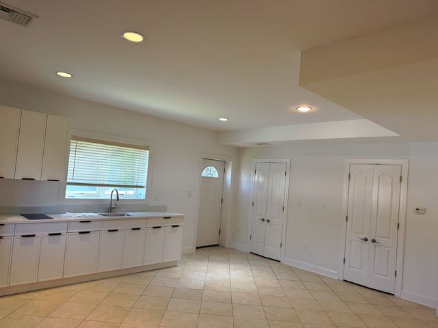 535B 7th St #GF, Palisades Park, NJ 07650