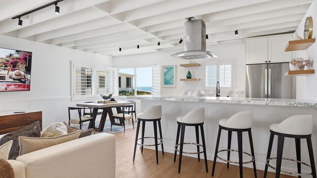 6601 Seashore Dr, Newport Beach, CA 92663