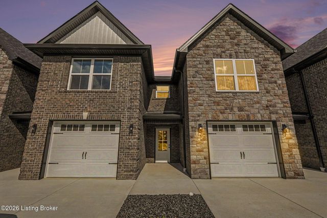 140 Blakenrod Blvd #E, Coxs Creek, KY 40013