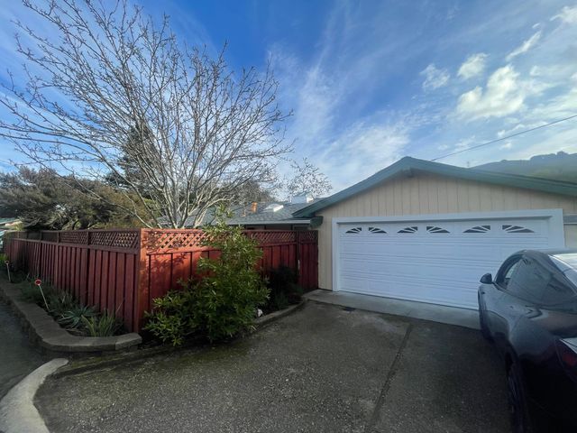 4 Camino Del Cielo, Orinda, CA 94563