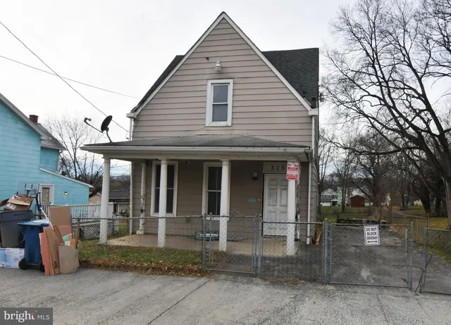 526 N  High St, Martinsburg, WV 25404