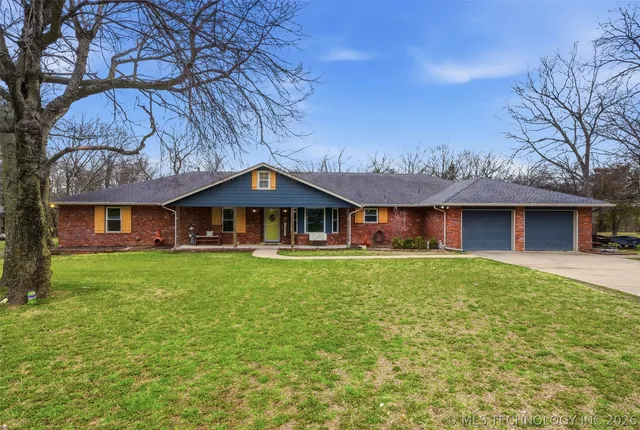 18818 E  Bridgewater Pl, Owasso, OK 74055