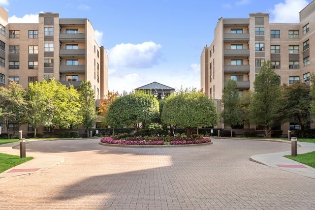 4545 W  Touhy Ave #311, Lincolnwood, IL 60712