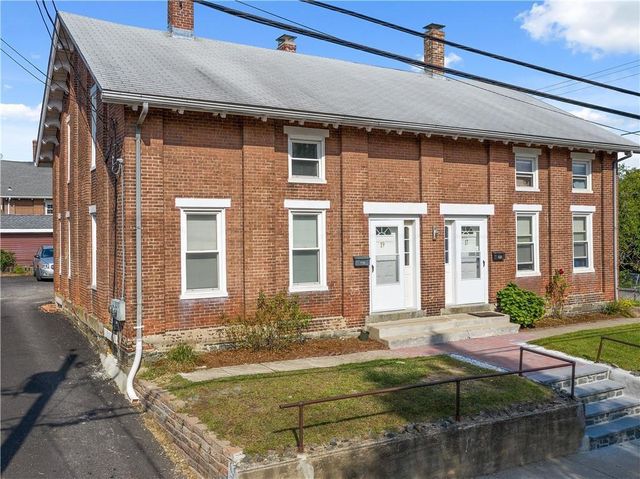 19 Main St #19, Cumberland, RI 02864