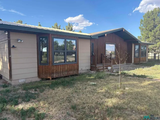 1108 W  Fairground Rd, Artesia, NM 88210