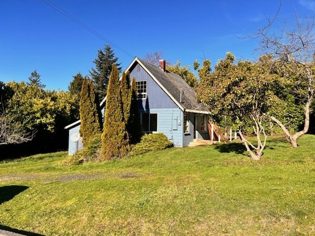 2795 N  12th St, Coos Bay, OR 97420