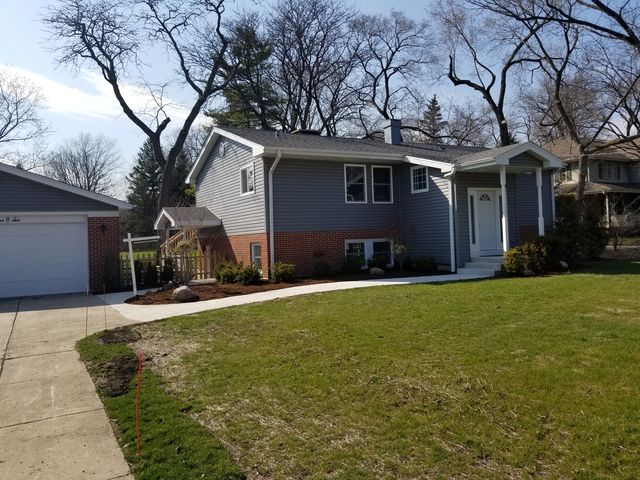 2106 Cargill Dr, Northbrook, IL 60062