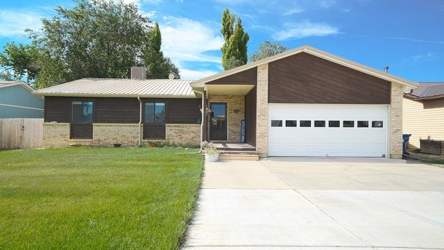 1021 Tanglewood Ln, Rangely, CO 81648
