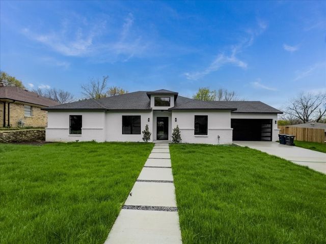 3801 Wedgway Dr, Fort Worth, TX 76133