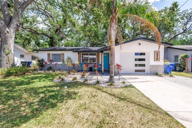 3518 Pocahontas Dr, Largo, FL 33774