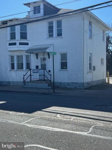 25 E  Baltimore St, Hagerstown, MD 21740