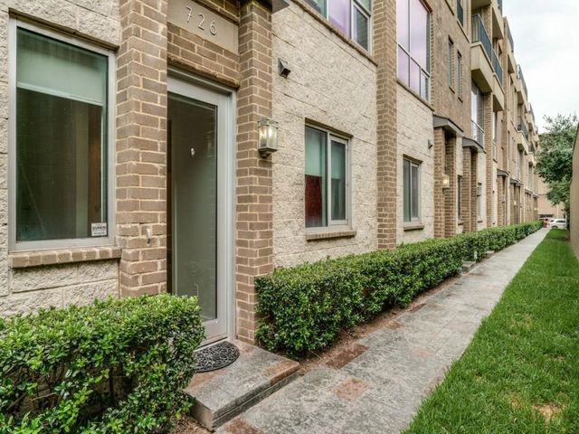 726 Cannen John Ln, Dallas, TX 75204