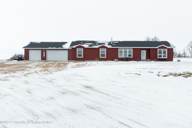 11400 15th St SW, Manning, ND 58642