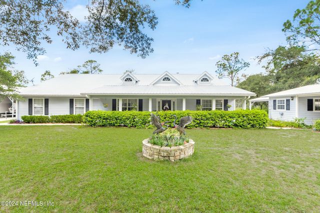 111 SKINNER Court, Hawthorne, FL 32640