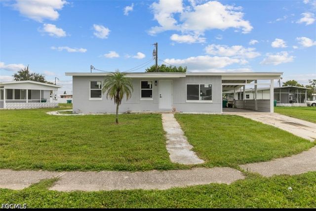 2360 Ednor St, Pt Charlotte, FL 33952