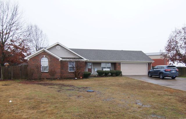 107 Farmington Cir, Lonoke, AR 72086