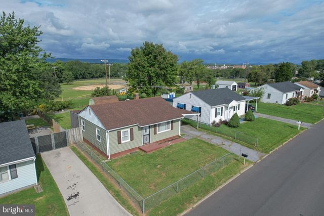 626 State Cir, Martinsburg, WV 25401