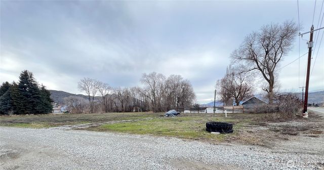 85 Chesaw Road #B, Oroville, WA 98844