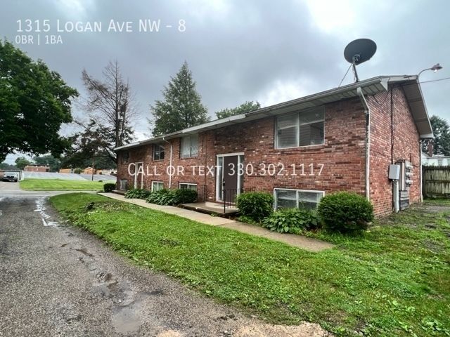 1315 Logan Ave  NW #8, Canton, OH 44703