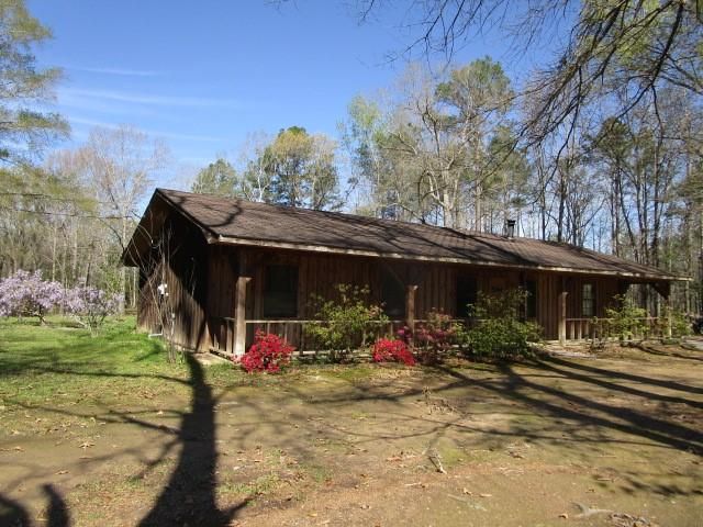 1182 Forest St, Olla, LA 71465