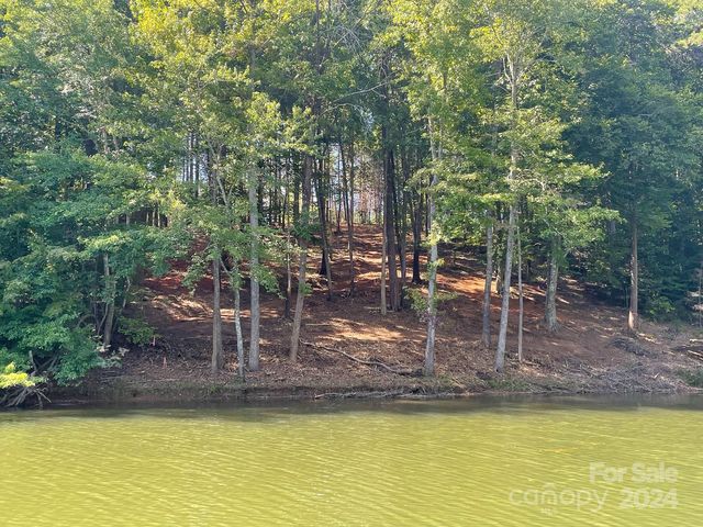 195 Riverwalk Rd, Stony Point, NC 28678