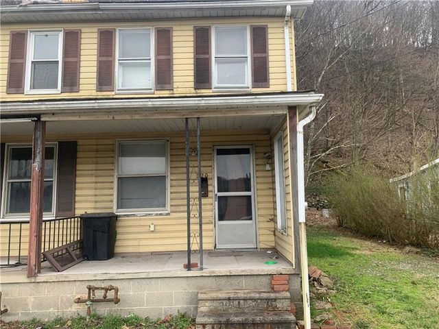 320 5th Ave, Ford City, PA 16226