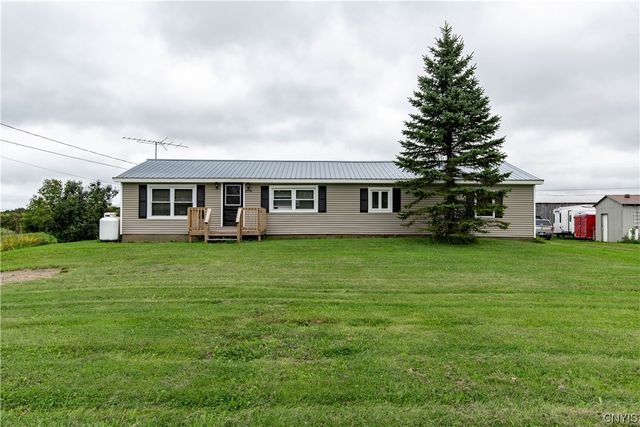 21799 County Route 189, Lorraine, NY 13659