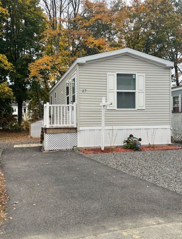 27 Thistle Way, Manchester, NH 03109