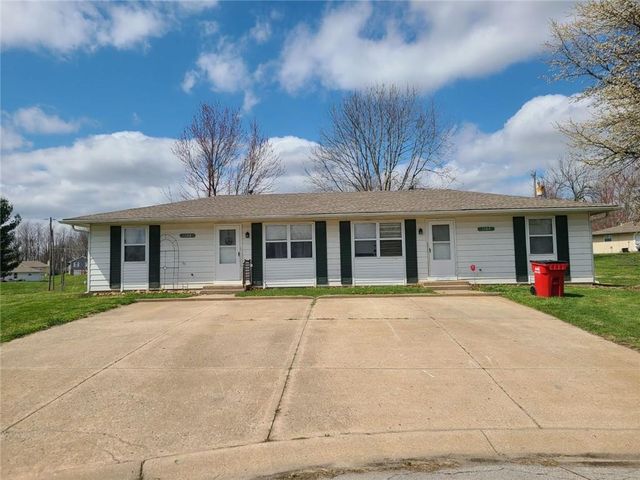 1102-1104 N  Aztec Ct, Independence, MO 64056