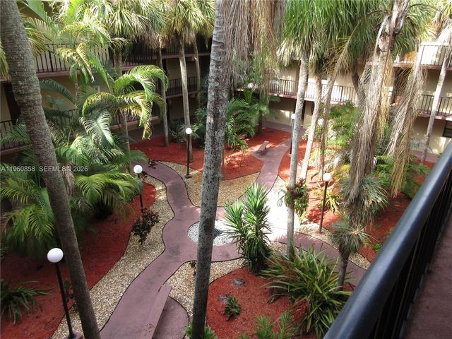 10835 SW 112th Ave #305, Miami, FL 33176