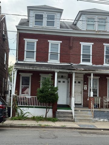 1027 Liberty St, Trenton, NJ 08611
