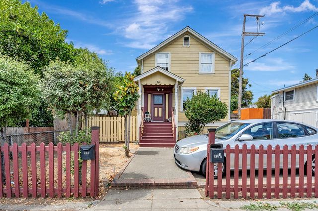 311 - 311 1/2 Alameda Street, Vallejo, CA 94590