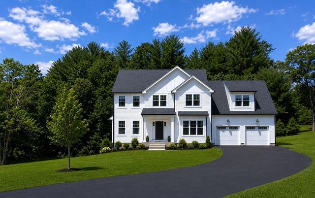 17 W  Main St, Upton, MA 01568