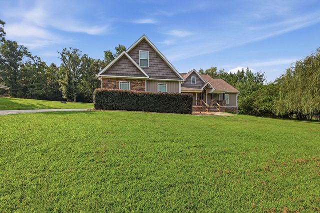 1725 Green Pond Rd, Soddy Daisy, TN 37379