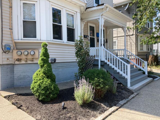 597 Main St #2, Warren, RI 02885