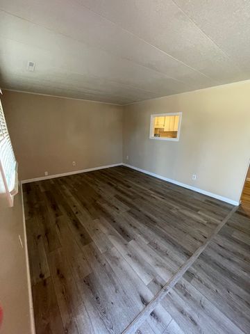 502 N  Van Buren St, Sullivan, IL 61951