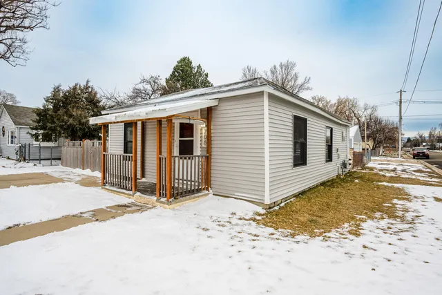 706 E  Loucks St, Sheridan, WY 82801