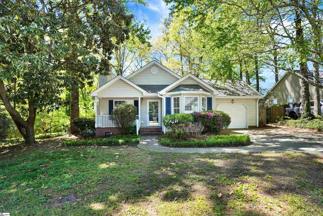 7 Glenrock Ln, Simpsonville, SC 29681