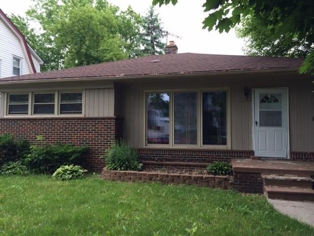 141 Alice Ave, Bloomfield Hills, MI 48302