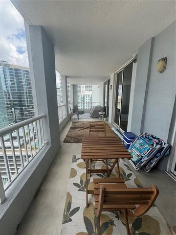 170 SE 14th St #2407, Miami, FL 33131