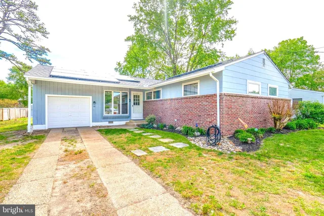53 Holly Blvd, Southampton, NJ 08088