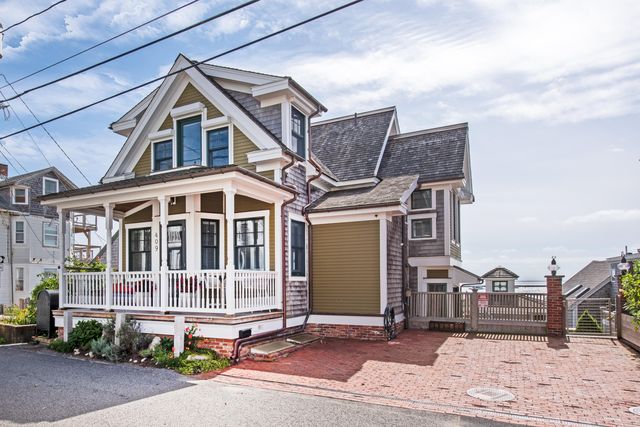409 Commercial Street, Provincetown, MA 02657