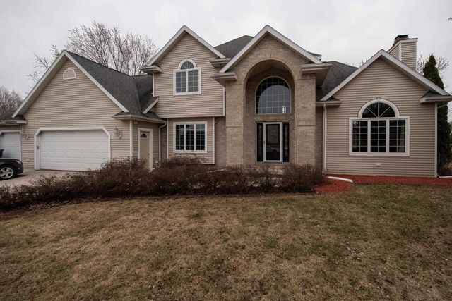 421 W  Woodrow Ct, Denmark, WI 54208