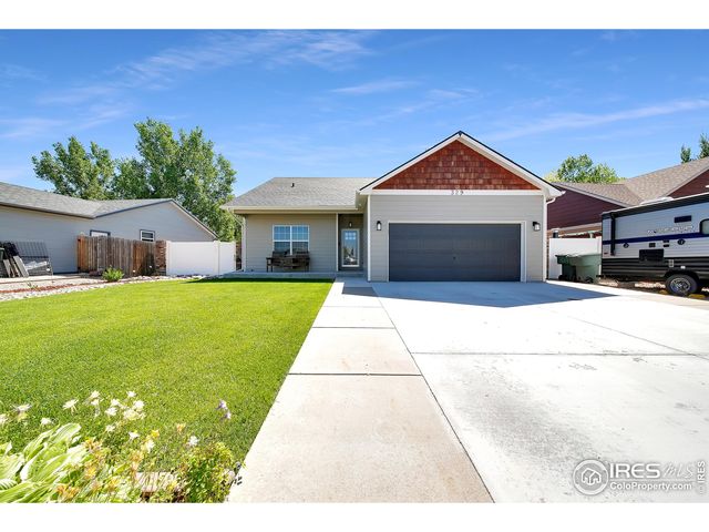 329 Glacier Ave, Brush, CO 80723