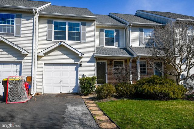 6184 Mountain Laurel Ct, Pipersville, PA 18947