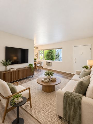 1117 N  Laurel Ave #6, Los Angeles, CA 90046