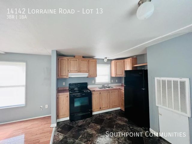 14142 Lorraine Rd   #13, Biloxi, MS 39532