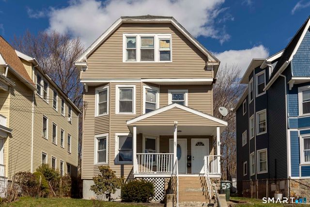 55 Connecticut Avenue, New London, CT 06320
