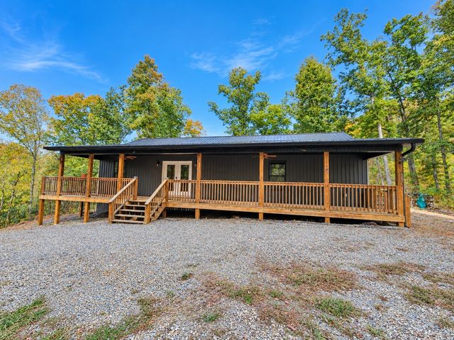 1210 Emerald Waters Dr, Newport, TN 37821