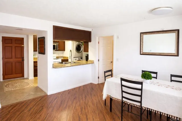 3051 Golden Oak Way, Spring Valley, CA 91978